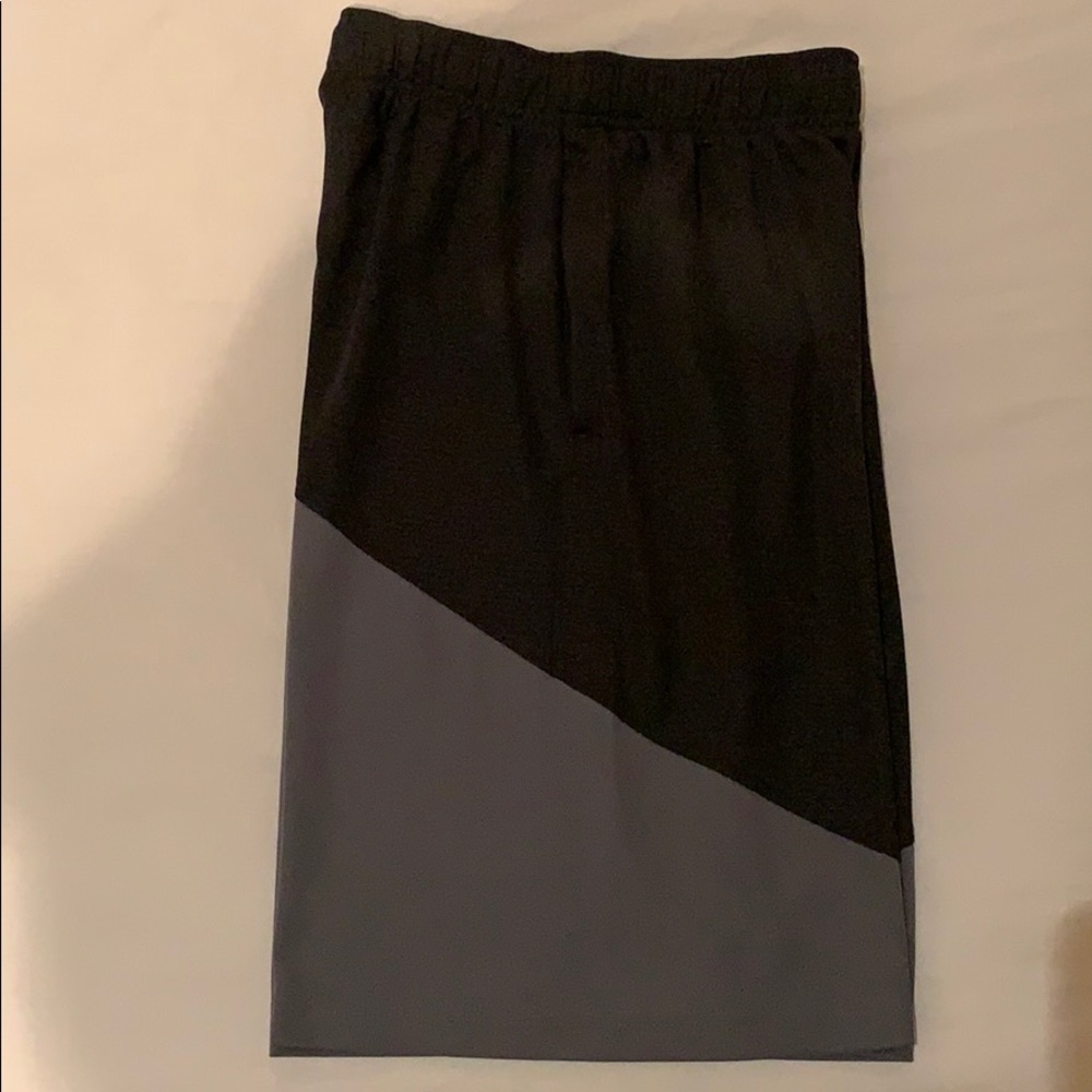 BOYS NIKE BASKETBALL DRI-FIT SHORTS- MINT! - Picture 5 of 9